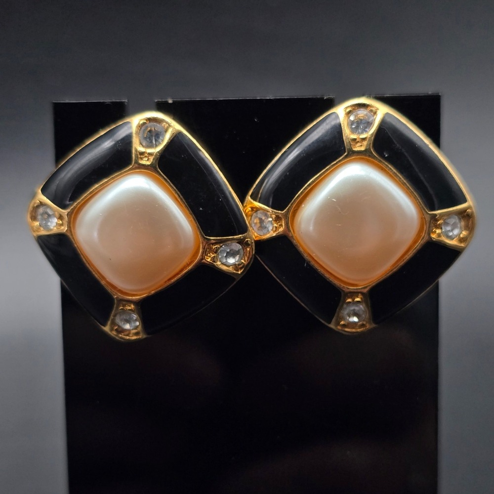Avon 1986 Manhattan Earrings Black Enamel Square Faux Pearl Pierced
